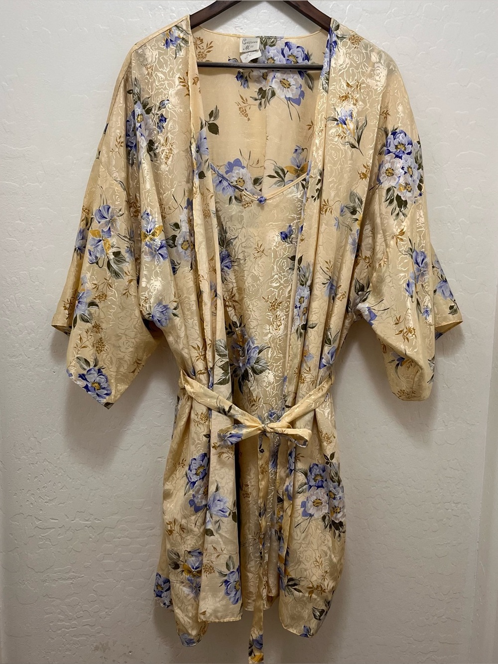 Vintage California Miss 2pc Robe Slip Set Yellow Floral Satin Fits Like XL / XXL